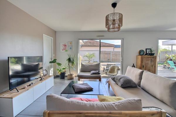 Maison contemporaine 130 m² Tosse, au calme, 4 chambres, garage, piscine