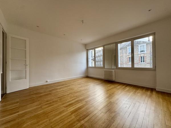 Appartement  2 pièce(s)  1 chambre(s)  69.89 m²