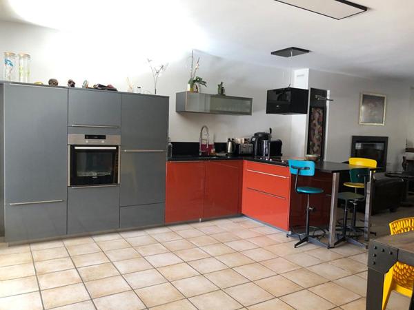 Maison Lanvollon 7 pièce(s) 190 m2