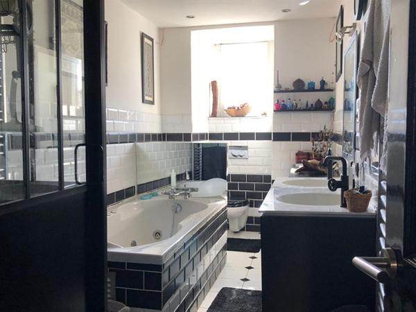 Maison Lanvollon 7 pièce(s) 190 m2