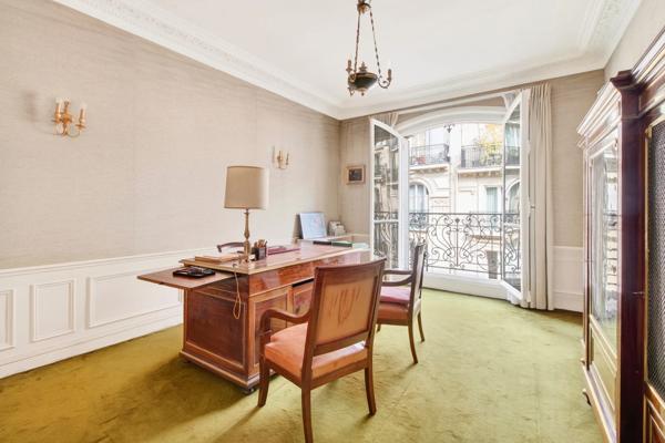 Appartement Paris 16e - SQUARE LAMARTINE
