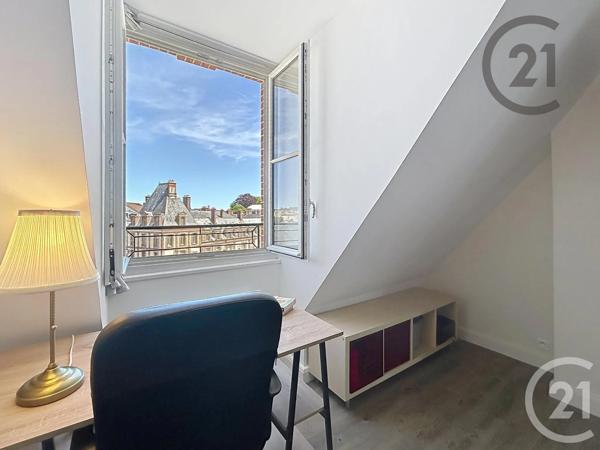 Appartement 2 Pièces à vendre  2 pièces - 34,84 m 2   FONTAINEBLEAU  - 77