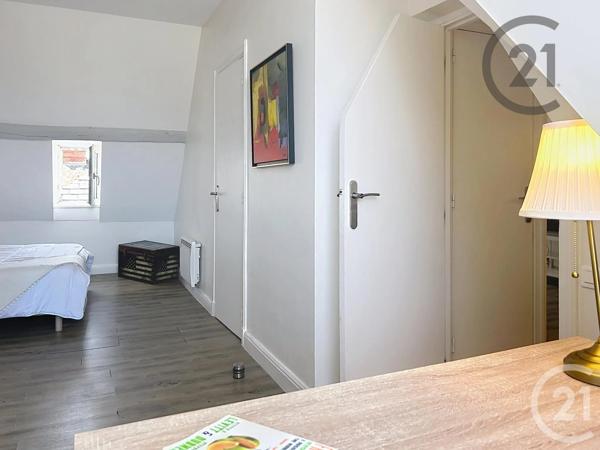 Appartement 2 Pièces à vendre  2 pièces - 34,84 m 2   FONTAINEBLEAU  - 77