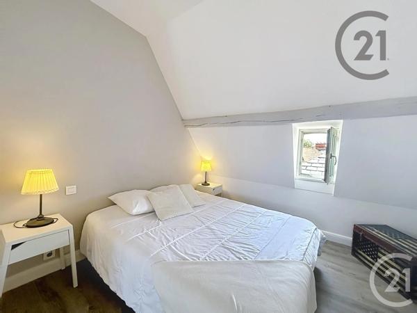 Appartement 2 Pièces à vendre  2 pièces - 34,84 m 2   FONTAINEBLEAU  - 77