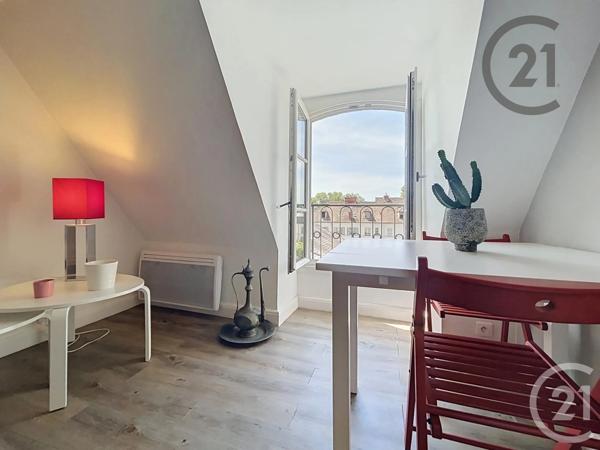 Appartement 2 Pièces à vendre  2 pièces - 34,84 m 2   FONTAINEBLEAU  - 77