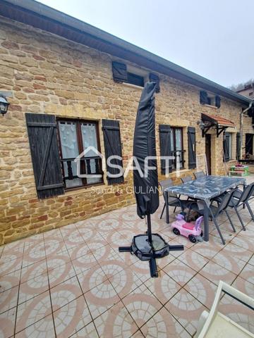 Jolie maison spacieuse avec beaucoup de charme !