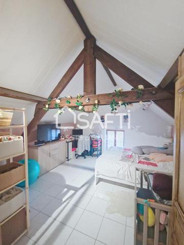 Jolie maison spacieuse avec beaucoup de charme !