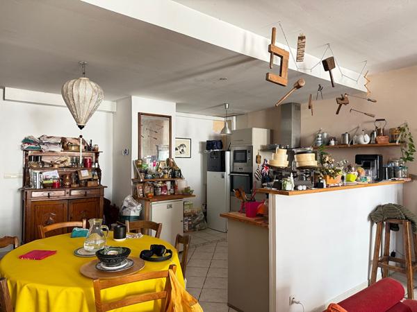 Appartement 115.44 m2 - Terrasse privée - Vue sur les Halles