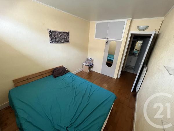 Appartement T3 à vendre  3 pièces - 55 m 2   GENNEVILLIERS  - 92