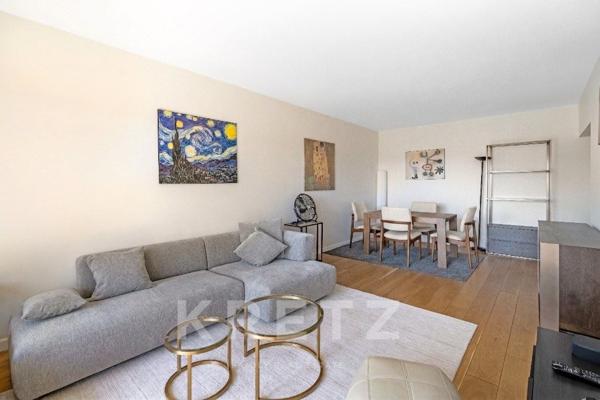 Appartement lumineux avec vues panoramiques – 9ᵉ étage – Tour Eiffel, Arc de Triomphe et Sacré-Cœur