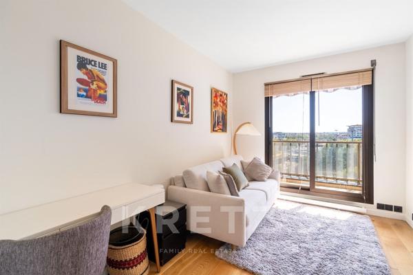 Appartement lumineux avec vues panoramiques – 9ᵉ étage – Tour Eiffel, Arc de Triomphe et Sacré-Cœur