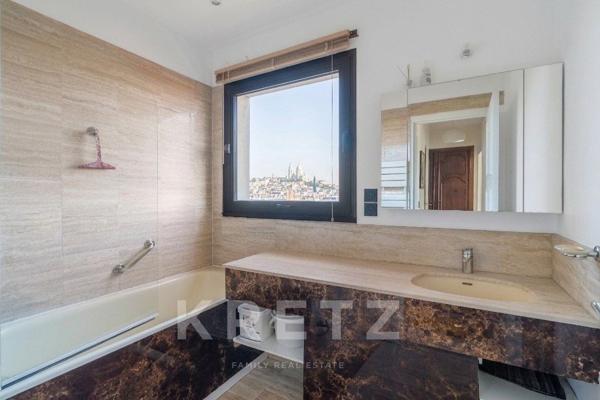 Appartement lumineux avec vues panoramiques – 9ᵉ étage – Tour Eiffel, Arc de Triomphe et Sacré-Cœur