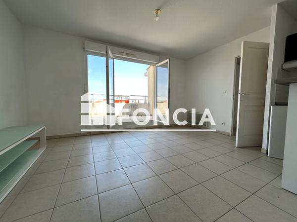 Location Appartement 2 pièces 38.25 m² - 3 BIS RUE DE L'ABBE VINSON Port Saint Louis Du Rhone 13230