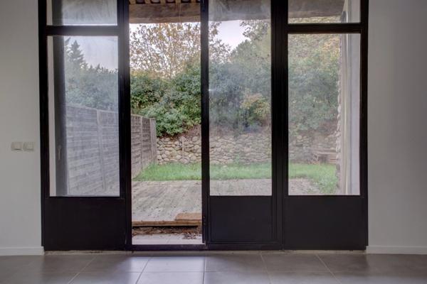 AIX-EN-PROVENCE - APPARTEMENT RENOVE -T2- TERRASSE - JARDIN - 220 000 