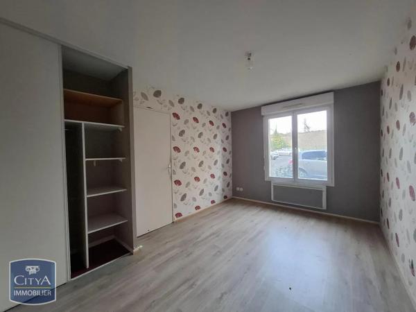 Appartement à louer 3 pièces 60.63m² Vierzon (18100)