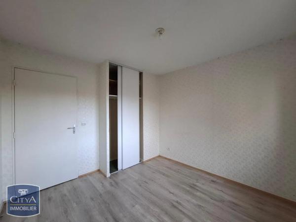 Appartement à louer 3 pièces 60.63m² Vierzon (18100)