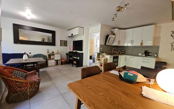 Appartement à vendre    1 pièce • 43,94 m2 Saint-Étienne