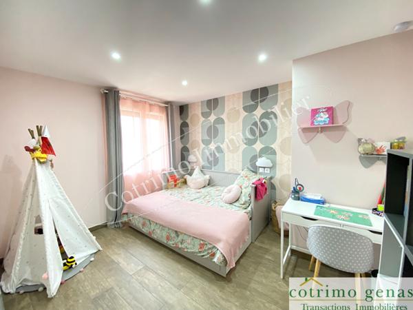 Genas Villa 200m² hab +5 Chbres+piscine+Terr.815m²