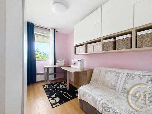 Appartement F3 à vendre  3 pièces - 66,83 m 2   DEVILLE LES ROUEN  - 76