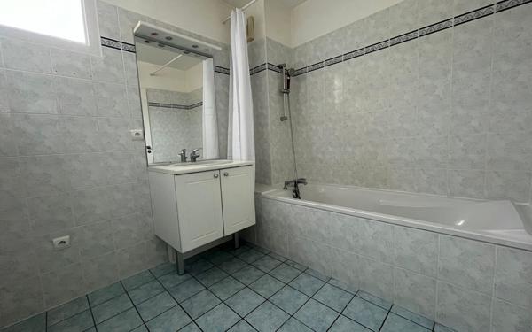 Appartement à louer    2 pièces • 46 m2 Mâcon