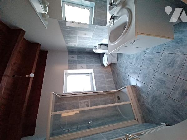 À vendre EYGUIERES – Propriété avec deux habitations – Proche centre village