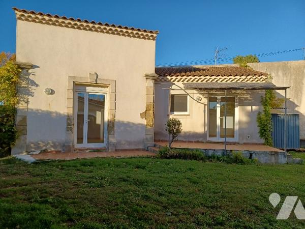 À vendre EYGUIERES – Propriété avec deux habitations – Proche centre village