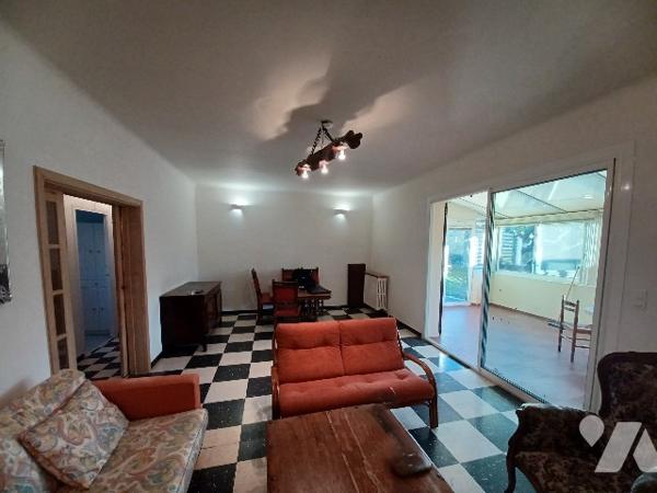 À vendre EYGUIERES – Propriété avec deux habitations – Proche centre village