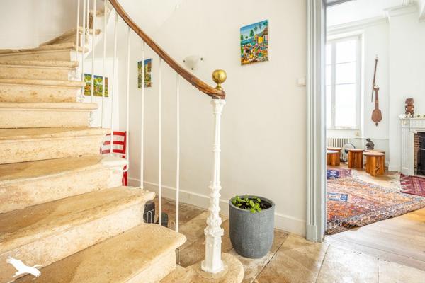 Maison à vendre |  Niort |  8 pièces | 241 m²