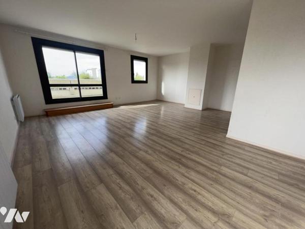 TYPE 4/5 A VENDRE AVEC TERRASSE ET GARAGE