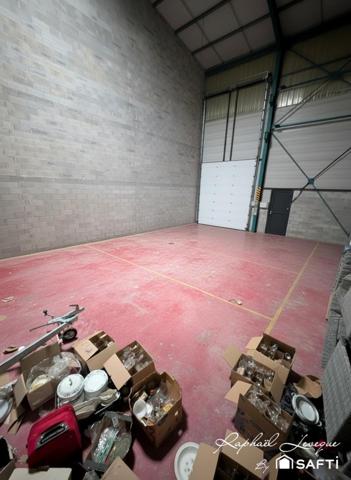 Local commercial 160m² avec cour