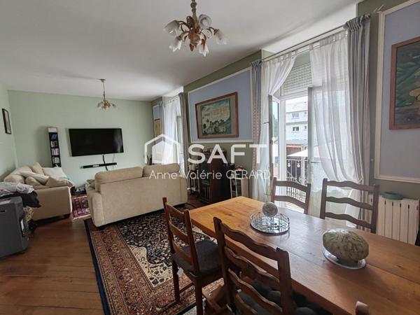 Maison de maitre 4chbs, avec cour et carport