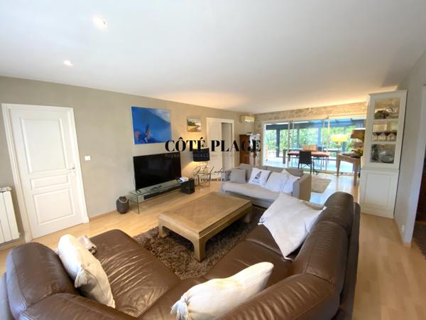 Vaux-sur-Mer (17640) VAUX SUR MER - MAISON FAMILIALE A 500 M DU CENTRE AU PRIX DE 821 600 € FAI