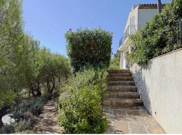 Maison à vendre  5 pièces - 135 m2 LA CROIX VALMER - 83