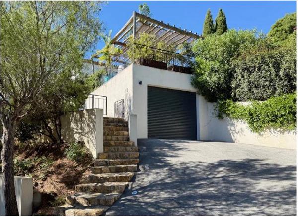 Maison à vendre  5 pièces - 135 m2 LA CROIX VALMER - 83