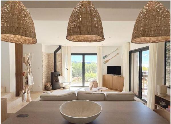 Maison à vendre  5 pièces - 135 m2 LA CROIX VALMER - 83