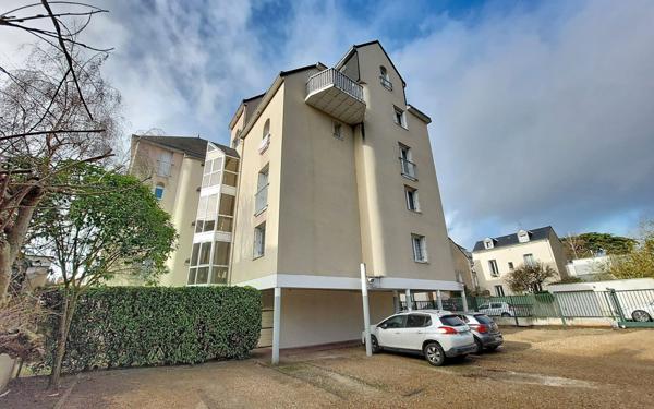 Appartement à vendre    3 pièces • 75 m2 Tours