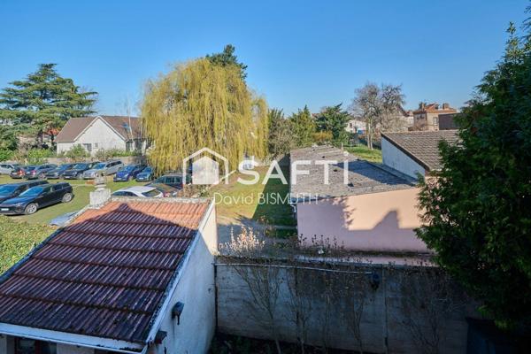 Maison 4 pièces 3 chambres de 80 m2 sur une parcelle de 186 m2 avec un jardin de 100 m2