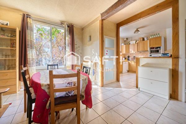 Maison 4 pièces 3 chambres de 80 m2 sur une parcelle de 186 m2 avec un jardin de 100 m2