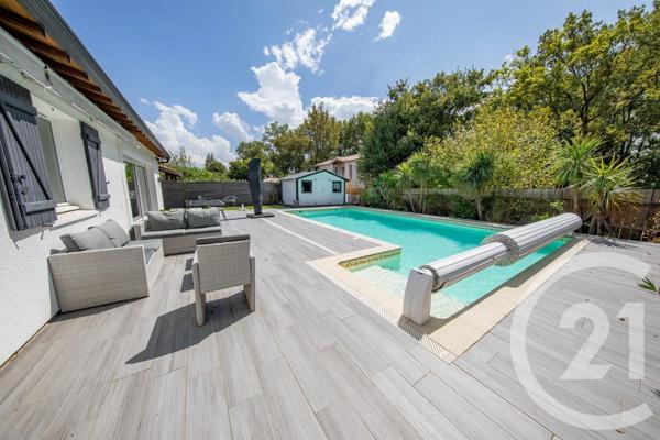 Maison à vendre  5 pièces - 108,61 m 2   ST MEDARD EN JALLES  - 33