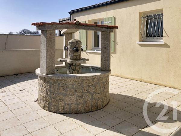 Maison à vendre  5 pièces - 118,80 m 2   ECHILLAIS  - 17