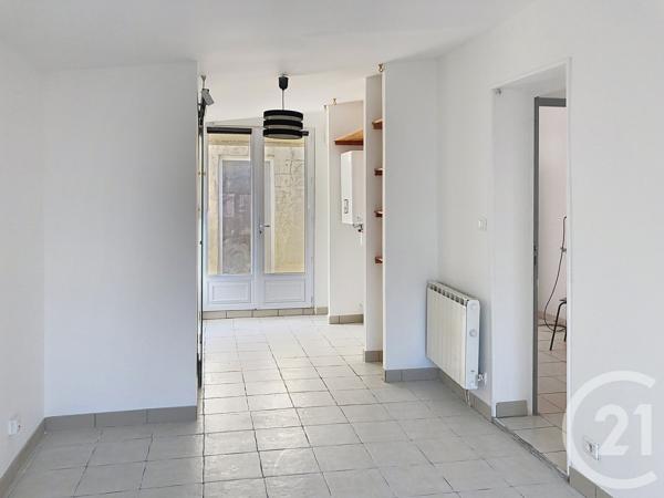 Maison à vendre  5 pièces - 118,80 m 2   ECHILLAIS  - 17