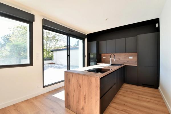 EXCLUSIVITÉ : Appartement T4/T5 – Terrasse - Garage et 2 parkings