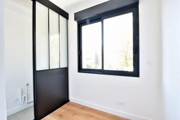 EXCLUSIVITÉ : Appartement T4/T5 – Terrasse - Garage et 2 parkings