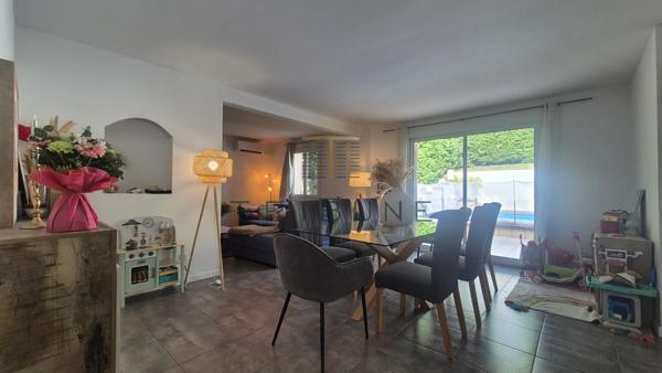 Maison 6 pièce(s) 4 chambre(s) 130 m²