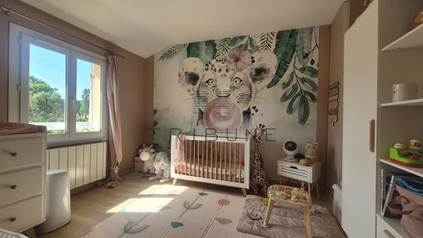 Maison 6 pièce(s) 4 chambre(s) 130 m²