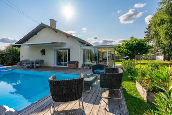 Maison à vendre |  Salleboeuf |  6 pièces | 142 m²