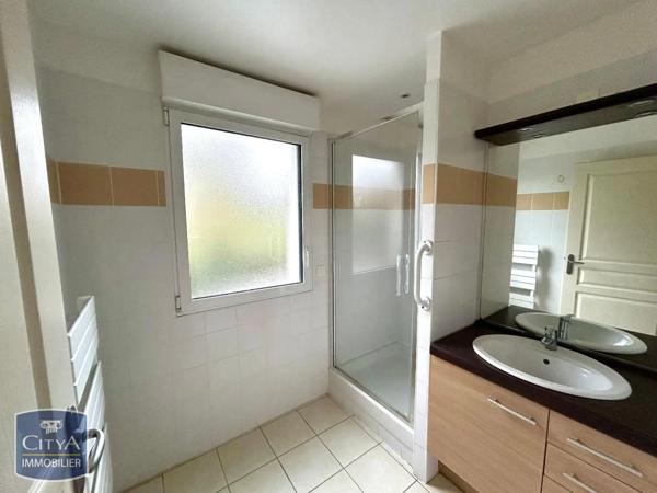 Appartement à louer 4 pièces 102.96m²