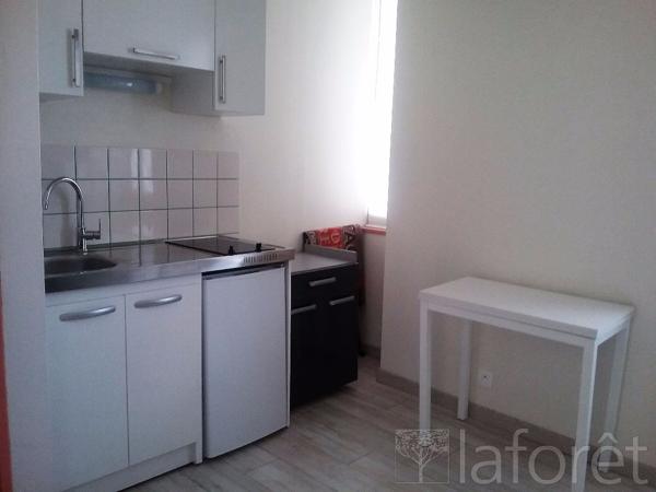 Location appartement Guingamp - 2 pièce(s) - 25 m² - 370 €/mois