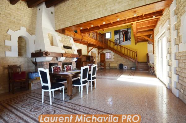 Maison à VILLENEUVE-LES-BEZIERS, 34420 - 7 pièces 192m²