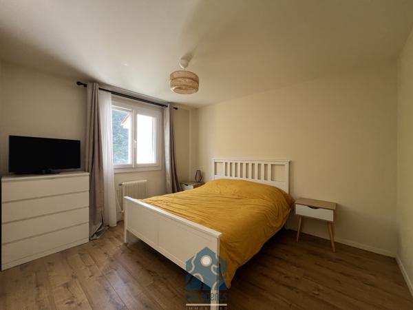 Maison 4 pièce(s) 3 chambre(s) 94 m²
